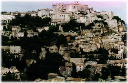 Gordes.hilltop.jpeg