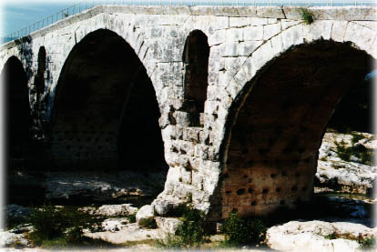 SmallPont.jpg